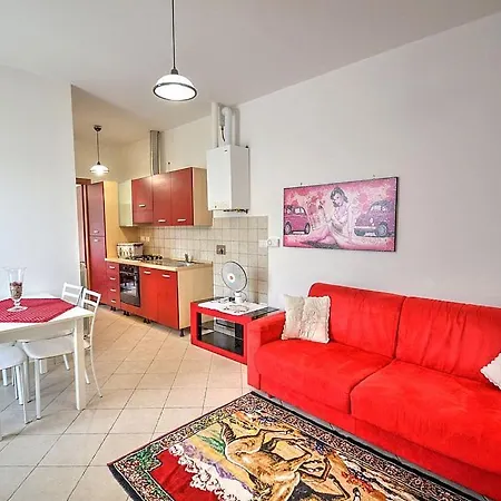Apartment Sleeps 4 Pool Air Con Wifi *