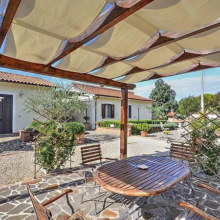 Apartment Sleeps 4 Pool Air Con Wifi *