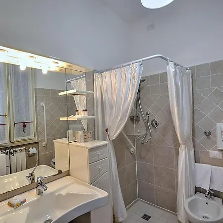 Sleeps 4 Pool Air Con Wifi Apartment