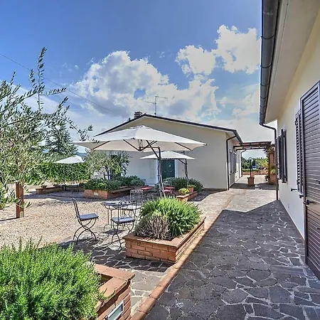 Sleeps 4 Pool Air Con Wifi Apartment Spello